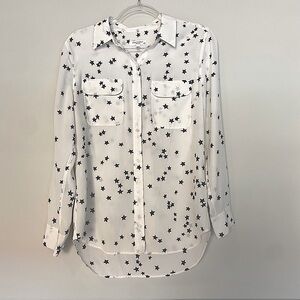 equipment femme 100% silk scattered star print long sleeve button down top